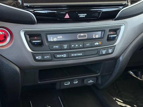 Certified 2025 Honda Ridgeline Sport image 23
