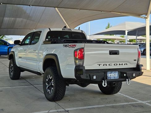 Used 2021 Toyota Tacoma TRD Off-Road w/ TRD Premium Off Road Package AWD/4WD image 7