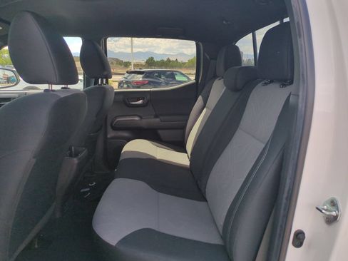 Used 2023 Toyota Tacoma TRD Sport AWD/4WD image 25