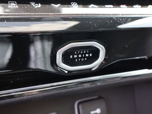 New 2026 Jeep Grand Cherokee L Limited AWD/4WD image 18