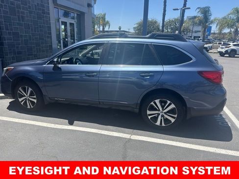Used 2018 Subaru Outback 2.5i Limited AWD/4WD image 2