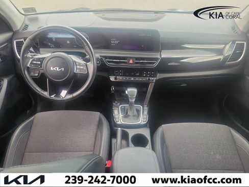 Used 2024 Kia Seltos S AWD/4WD image 16
