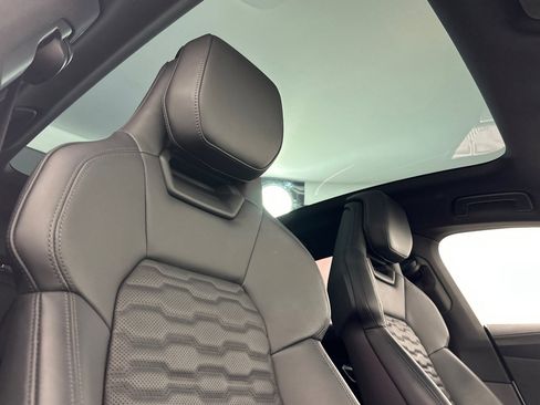 Used 2023 Audi e-tron GT Prestige w/ Prestige Package image 15