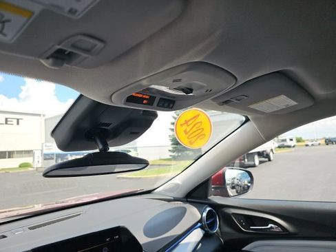 Used 2024 Chevrolet Trax LT w/ LT Convenience Package image 47