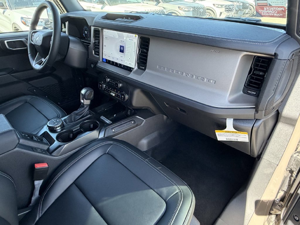 Used 2026 Ford Bronco Outer Banks AWD/4WD image 11