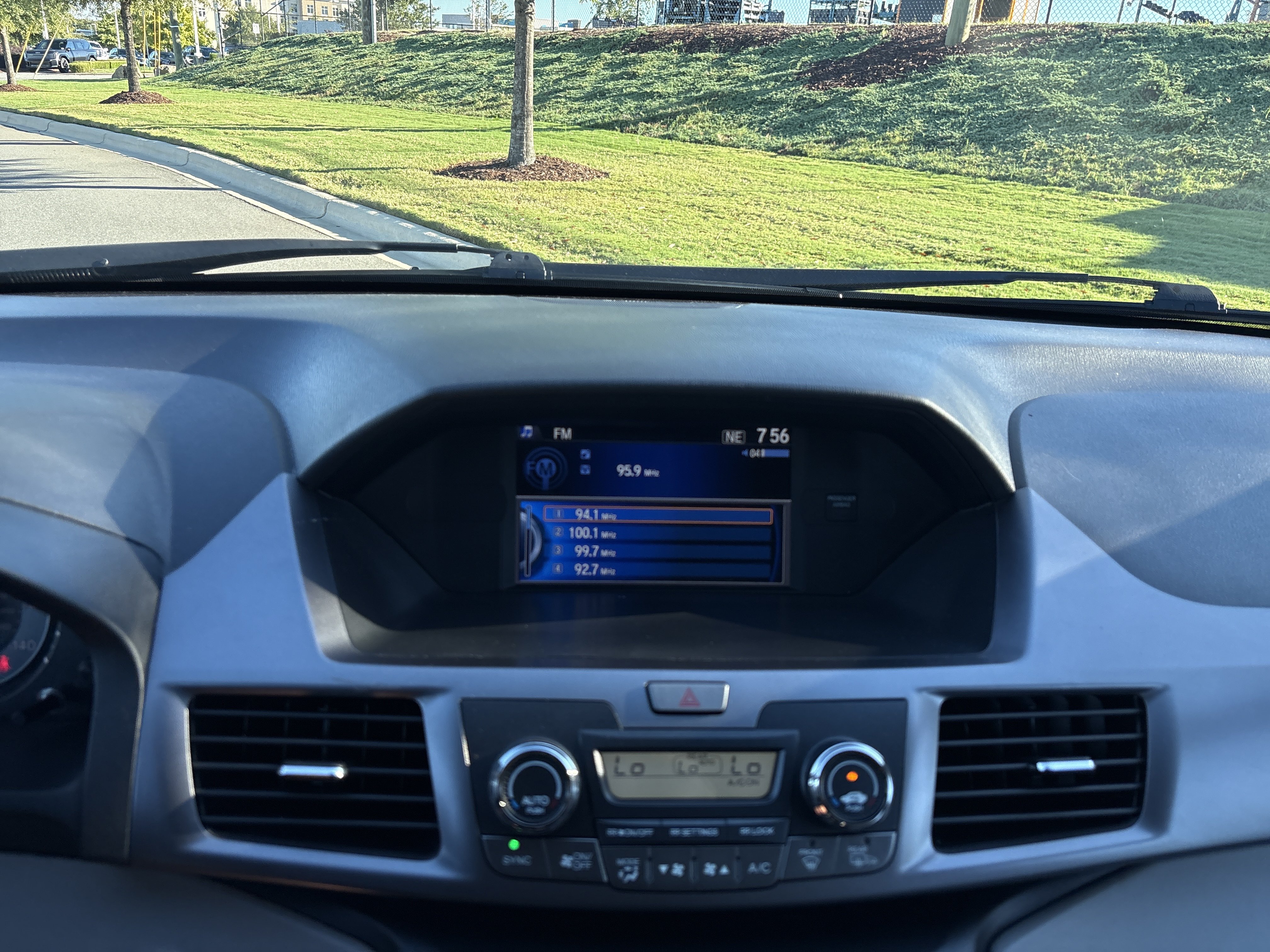 Used 2014 Honda Odyssey EX image 26