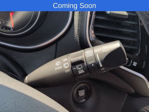 Used 2019 Jeep Cherokee Limited AWD/4WD image 25