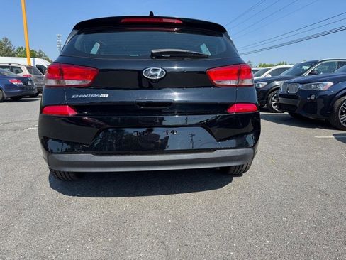 Used 2018 Hyundai Elantra GT FWD image 6