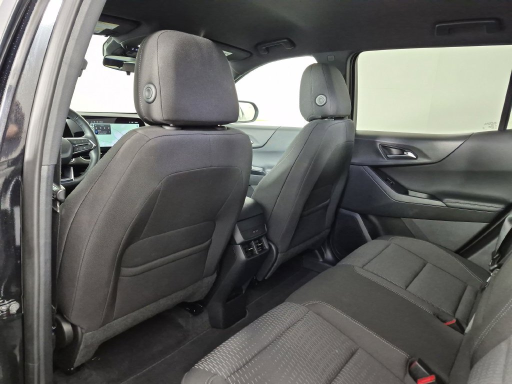 Certified 2026 Chevrolet Equinox LT FWD image 31