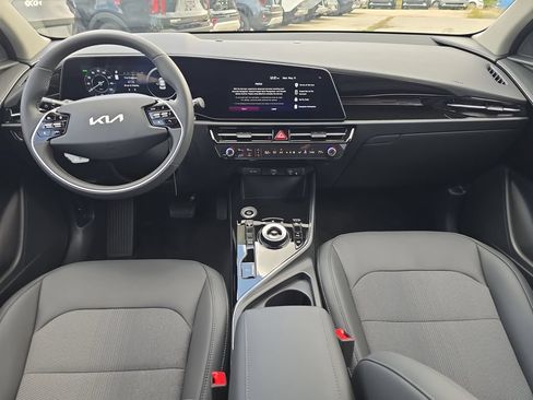 New 2026 Kia Niro Wind FWD image 13