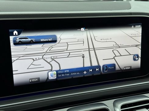 Used 2024 Mercedes-Benz GLS 580 4MATIC image 7