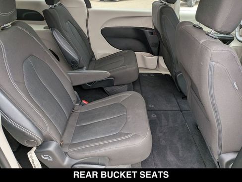 Used 2023 Chrysler Voyager LX FWD image 29