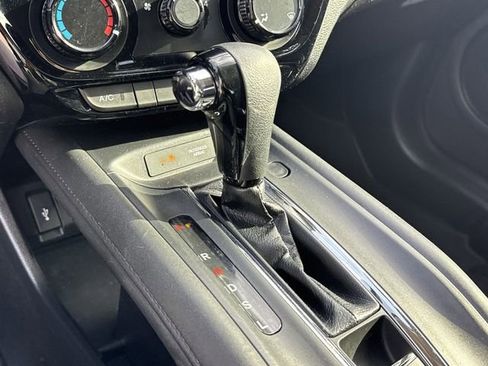 Used 2018 Honda HR-V LX image 13