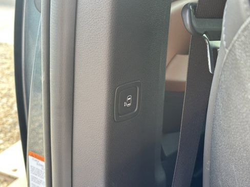 Used 2024 Kia Carnival SX image 18