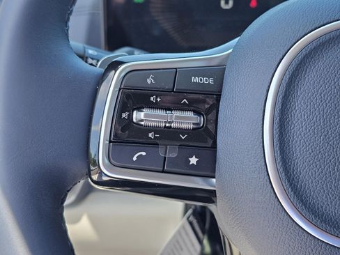 New 2026 Kia Carnival EX FWD image 19
