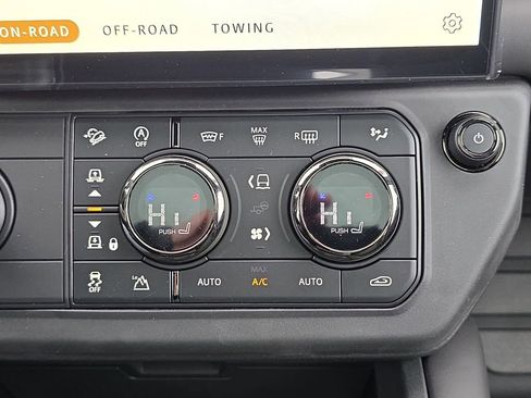 New 2026 Land Rover Defender 110 OCTA AWD/4WD image 23