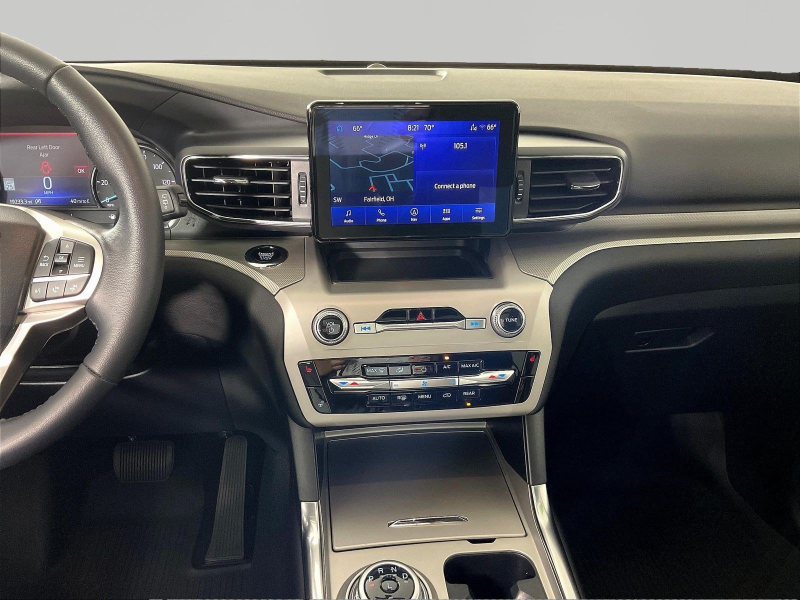 Used 2024 Ford Explorer XLT w/ Equipment Group 202A AWD/4WD image 9