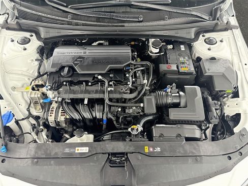 Certified 2026 Hyundai Elantra Sport w/ Cargo Package FWD image 27