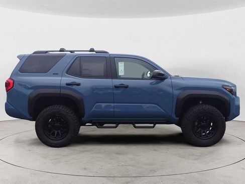 New 2025 Toyota 4Runner SR5 image 6