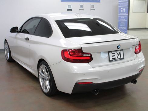 Used 2015 BMW M235i Coupe image 7