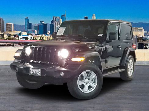Used 2022 Jeep Wrangler Sport S image 2
