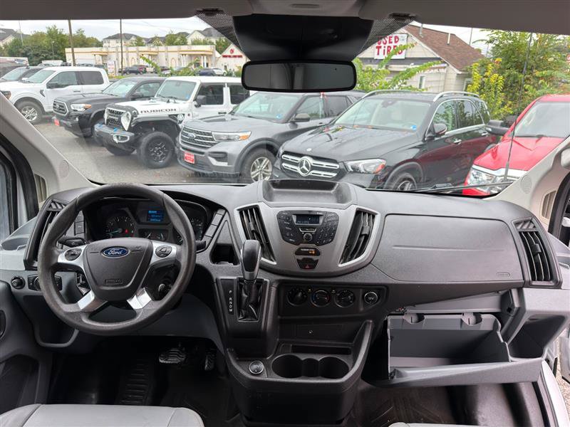 Used 2019 Ford Transit 250 130 Low Roof RWD image 15