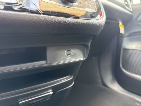 New 2026 Chrysler Voyager LX image 19