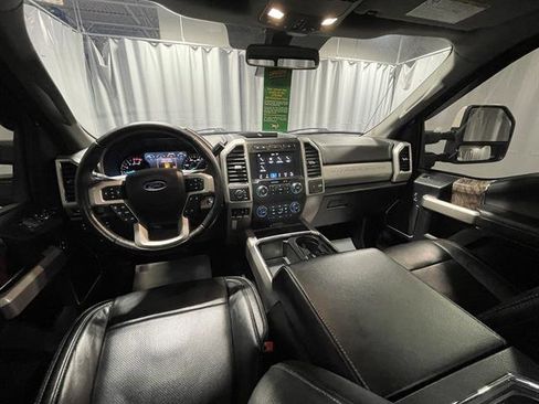 Used 2019 Ford F250 Lariat w/ Lariat Ultimate Package image 21