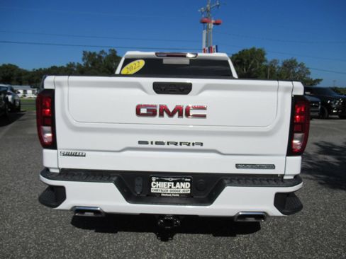 Used 2022 GMC Sierra 1500 Elevation w/ Preferred Package AWD/4WD image 7