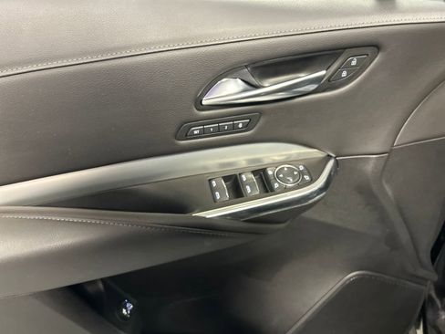 Used 2020 Cadillac XT4 Premium Luxury AWD/4WD image 12