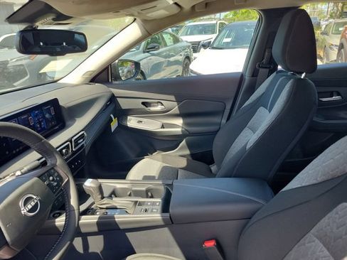 New 2026 Nissan Sentra SV w/ SV Convenience Package FWD image 8