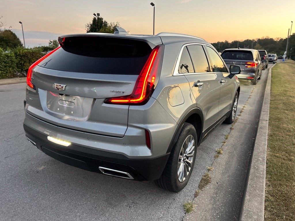 Used 2024 Cadillac XT4 Premium Luxury AWD/4WD image 3