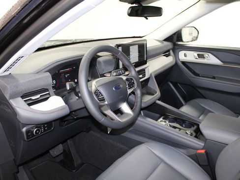 New 2026 Ford Explorer Active w/ Active Comfort Package image 22