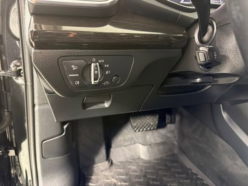 Used 2019 Audi Q5 2.0T Premium Plus w/ Premium Plus Package image 15