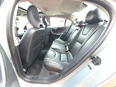 Used 2013 Volvo S60 T5 Premier image 13
