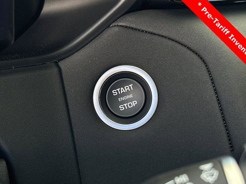 New 2024 Land Rover Range Rover Velar Dynamic SE image 22