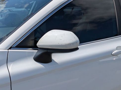 Used 2020 Toyota Camry SE image 10