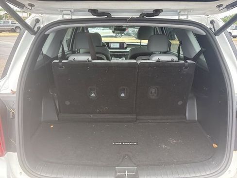 Used 2024 Hyundai Palisade SEL FWD image 18