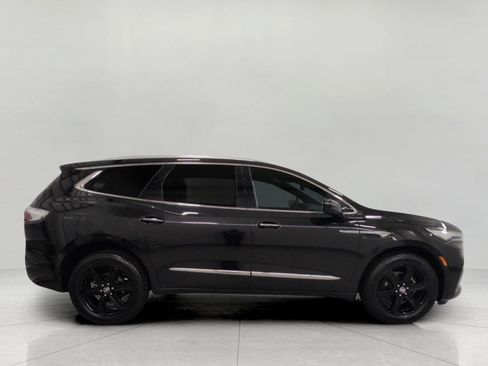Used 2024 Buick Enclave Essence w/ Experience Buick Package AWD/4WD image 11