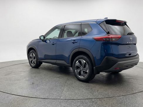 Used 2025 Nissan Rogue SV FWD image 6