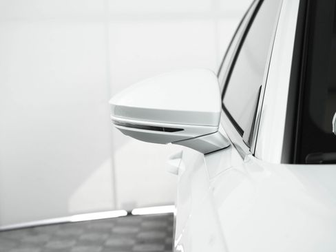 New 2025 Audi A8 L 3.0T image 12