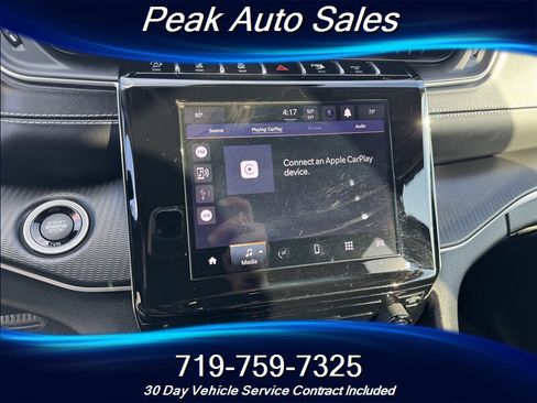 Used 2024 Jeep Grand Cherokee Laredo image 8