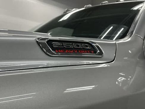 Used 2024 RAM 2500 Limited AWD/4WD image 31