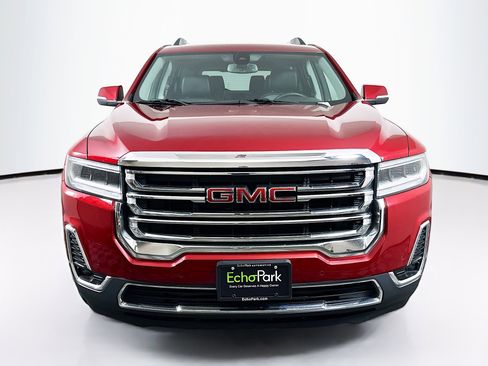 Used 2023 GMC Acadia SLT image 2