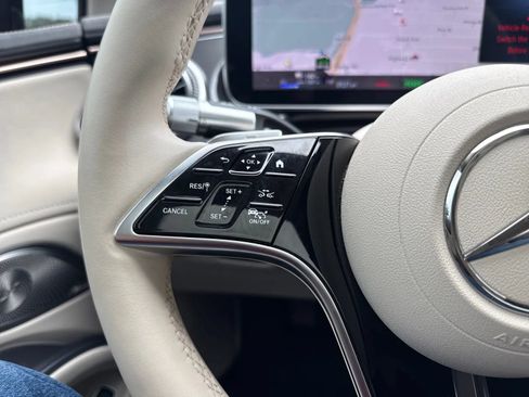 Used 2022 Mercedes-Benz EQS 450+ Sedan image 19
