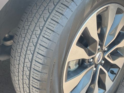Certified 2024 Subaru Outback Limited AWD/4WD image 9
