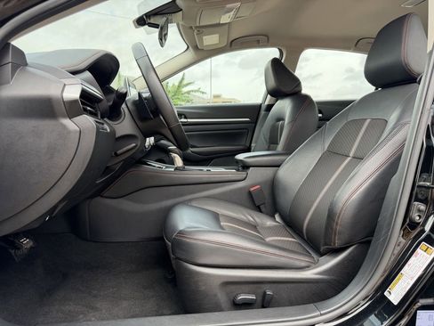 Used 2025 Nissan Altima 2.5 SR FWD image 27