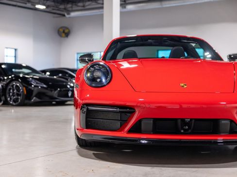 Used 2022 Porsche 911 Targa 4S AWD/4WD image 23