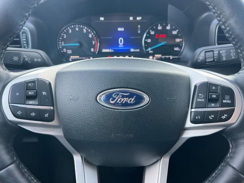 Certified 2022 Ford Explorer XLT w/ Equipment Group 202A image 26