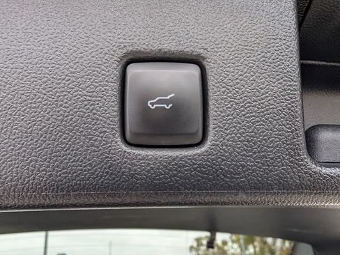 Used 2023 Ford Escape Active AWD/4WD image 12